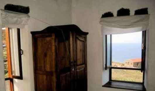 Castillo Gualisancho Echedo Bilik gambar